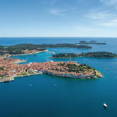 2 Bedroom Amazing In Rovinj
