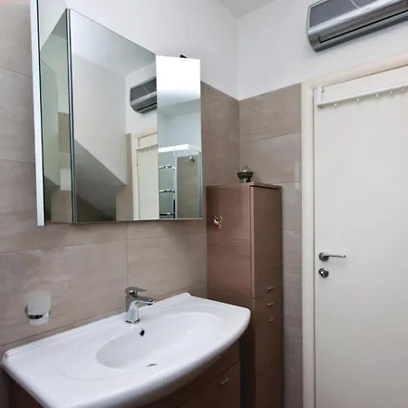 Holiday home 2 Bedroom Amazing In