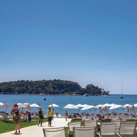 2 Bedroom Amazing In Holiday home Rovinj