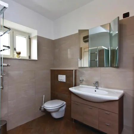 2 Bedroom Amazing In *